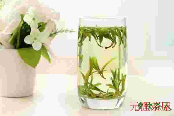 上午几点喝茶叶比较好，9-11点最合适(一天喝茶的最佳时间表)