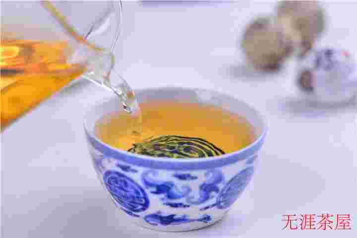 白茶的不同汤色，从何而来？