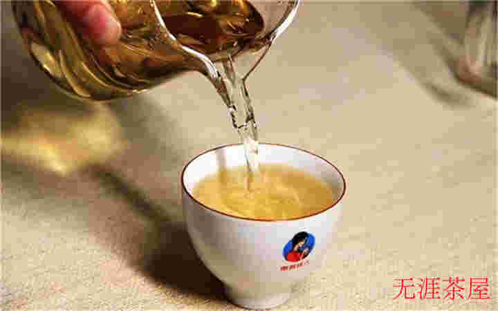 寿眉白茶，外形粗犷茶味细腻，品鉴冲泡收藏知识大全