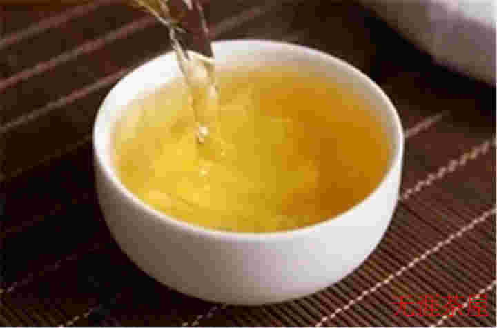 为什么喝白茶时会有酸味？了解这3个原因