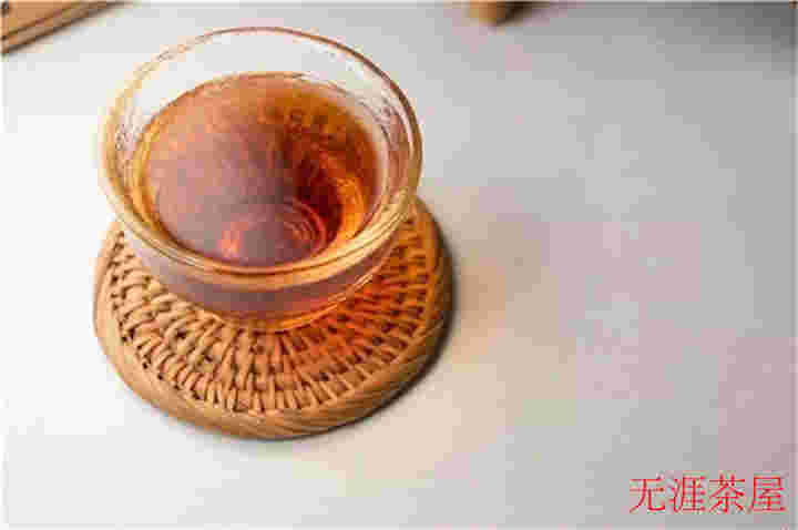 一杯黑茶治愈你的油腻