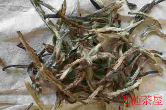 白茶的价值与价格分析：400元一斤的白茶贵吗？